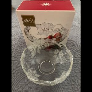 Mikasa Poinsettia Bowl.
